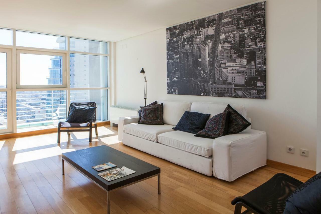 Rent4Rest Lisbon Parque Das Nacoes 17Th Floor River View المظهر الخارجي الصورة